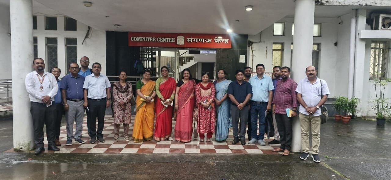 समीक्षा बैठक में शामिल हुए आयोजन समिति के सदस्य